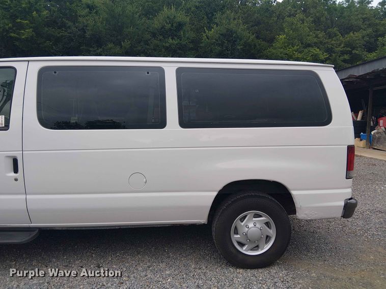 image for item EE1479 2007 Ford E350 van