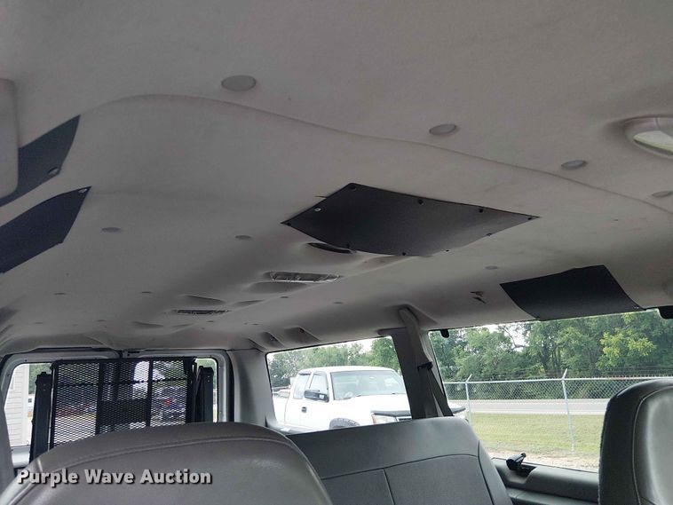 image for item EE1479 2007 Ford E350 van