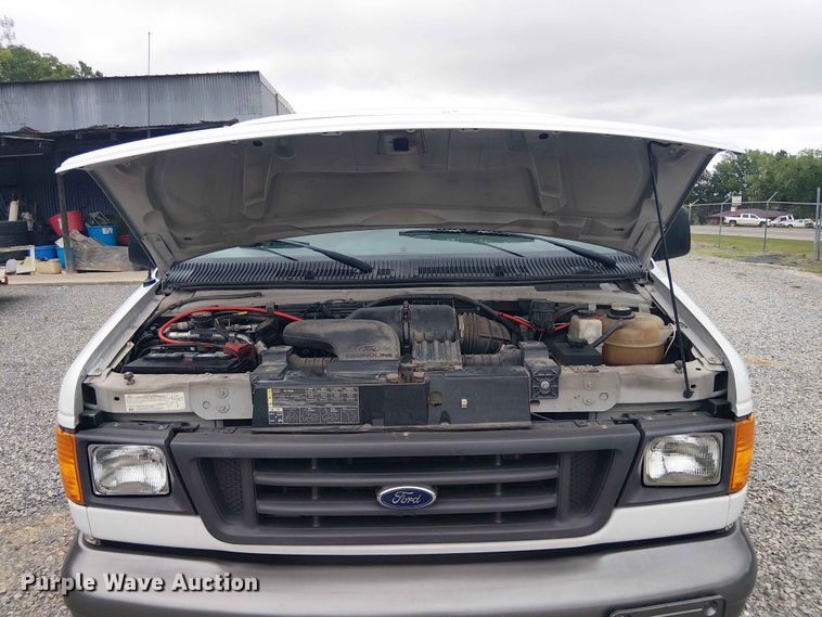image for item EE1479 2007 Ford E350 van
