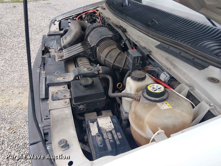 image for item EE1479 2007 Ford E350 van