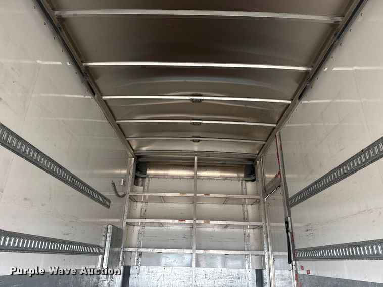 image for item EG2037 2019 Chevrolet Silverado 6500HD box truck