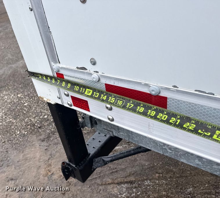 image for item EG2037 2019 Chevrolet Silverado 6500HD box truck
