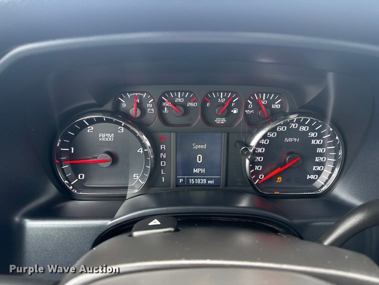 image for item EG2037 2019 Chevrolet Silverado 6500HD box truck