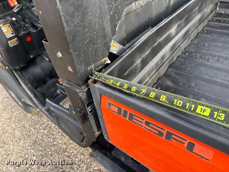 image for item EG8876 2011 Kubota RTV-X900 utility vehicle
