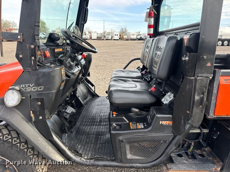 image for item EG8876 2011 Kubota RTV-X900 utility vehicle