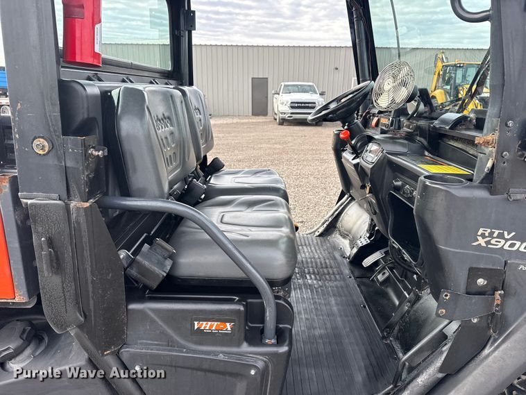 image for item EG8876 2011 Kubota RTV-X900 utility vehicle