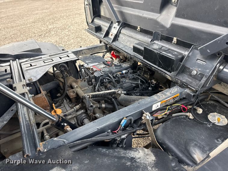 image for item EG8876 2011 Kubota RTV-X900 utility vehicle