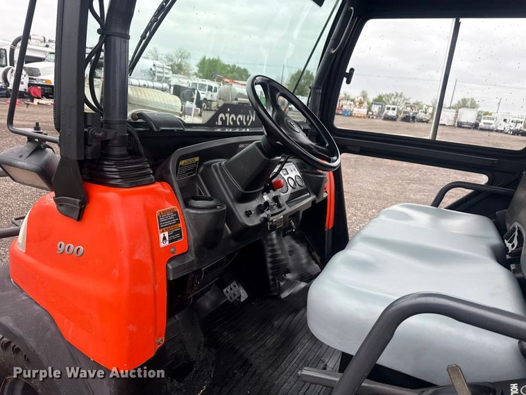 image for item EG8928 2011 Kubota RTV900 utility vehicle