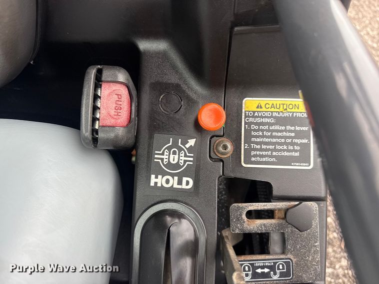image for item EG8928 2011 Kubota RTV900 utility vehicle