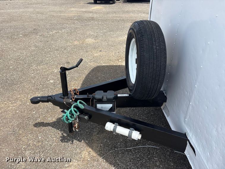 image for item EG9038 1996 Wells Cargo enclosed cargo trailer