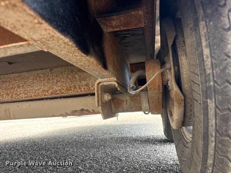 image for item EG9038 1996 Wells Cargo enclosed cargo trailer
