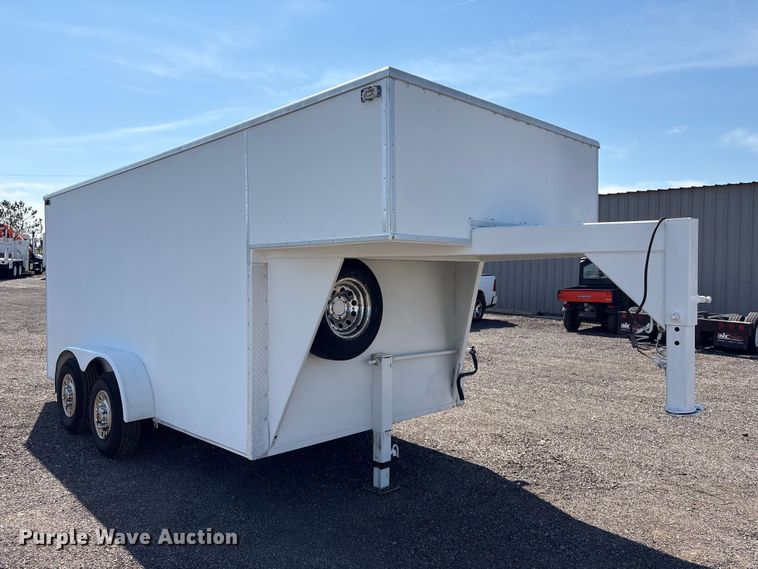 image for item EG9056 2001 Phoenix  enclosed cargo trailer