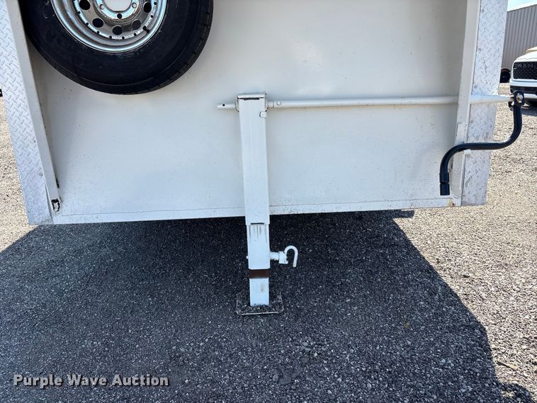 image for item EG9056 2001 Phoenix  enclosed cargo trailer