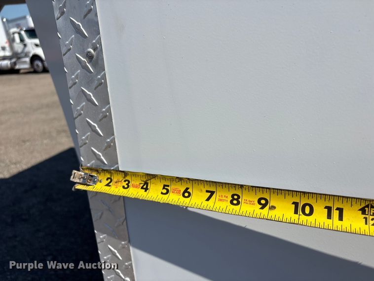 image for item EG9056 2001 Phoenix  enclosed cargo trailer
