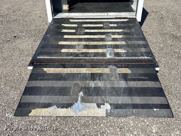 image for item EG9056 2001 Phoenix  enclosed cargo trailer