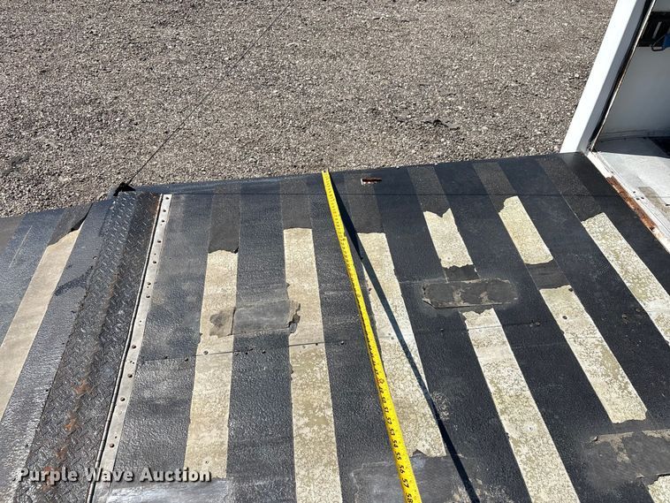 image for item EG9056 2001 Phoenix  enclosed cargo trailer