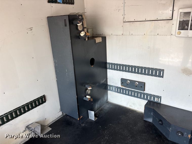 image for item EG9056 2001 Phoenix  enclosed cargo trailer