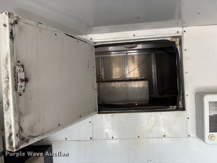 image for item EG9056 2001 Phoenix  enclosed cargo trailer