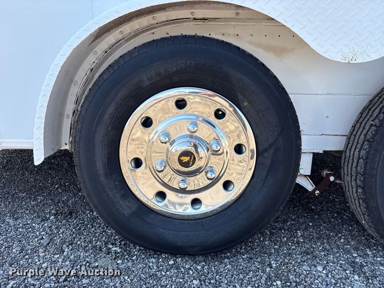 image for item EG9056 2001 Phoenix  enclosed cargo trailer