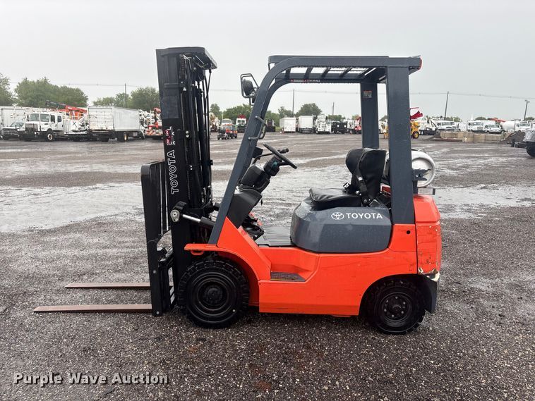 image for item EG9113 2002 Toyota 7FGU15 forklift