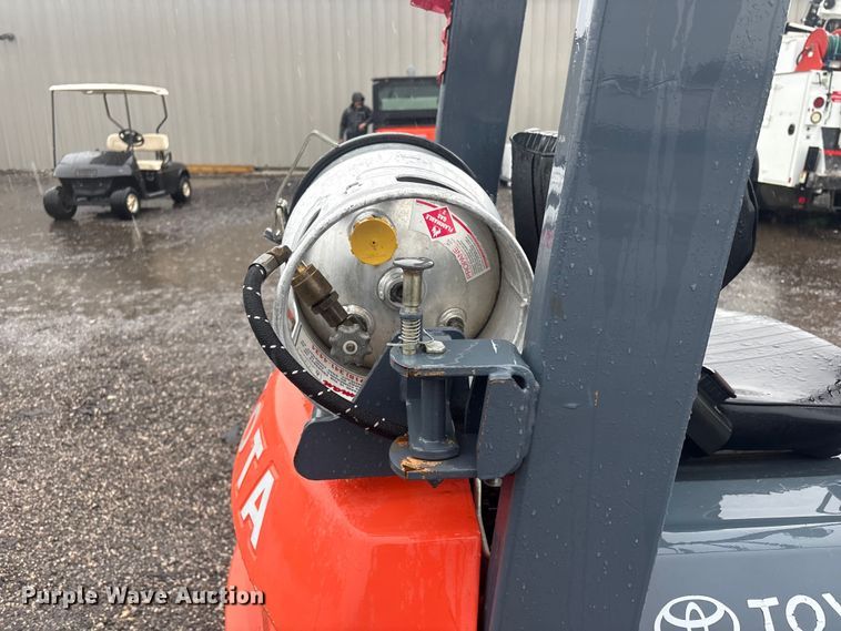 image for item EG9113 2002 Toyota 7FGU15 forklift