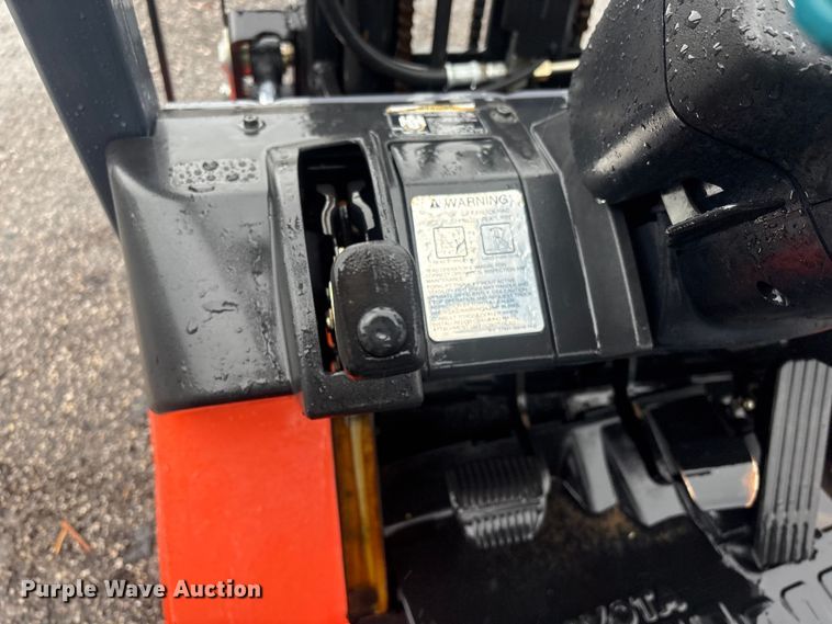 image for item EG9113 2002 Toyota 7FGU15 forklift