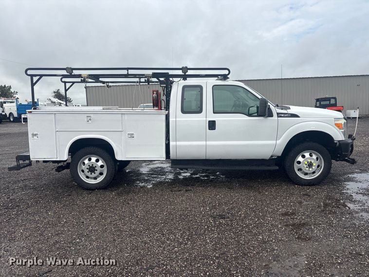 image for item EG9114 2015 Ford F350 Super Duty Ext. Cab utility bed pickup truck