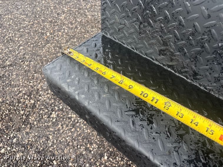 image for item EG9114 2015 Ford F350 Super Duty Ext. Cab utility bed pickup truck
