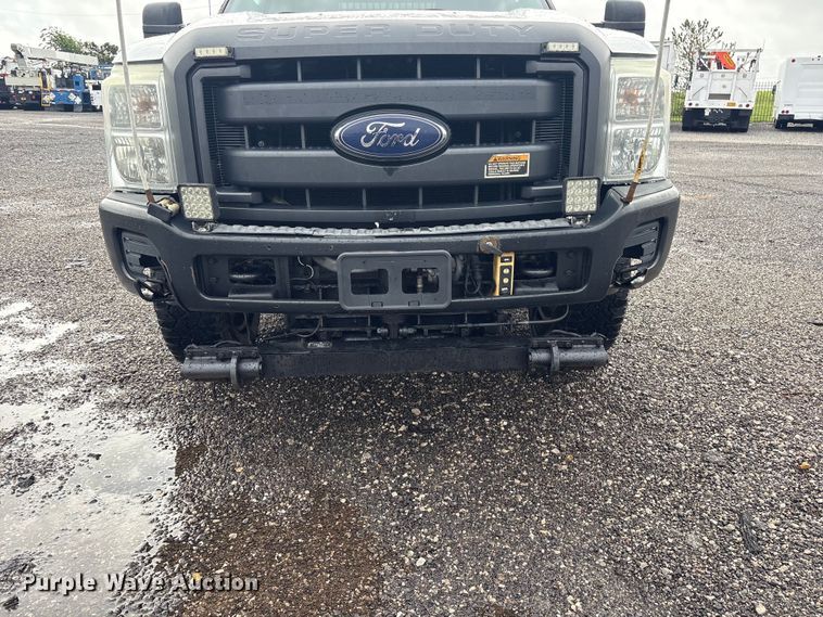 image for item EG9114 2015 Ford F350 Super Duty Ext. Cab utility bed pickup truck