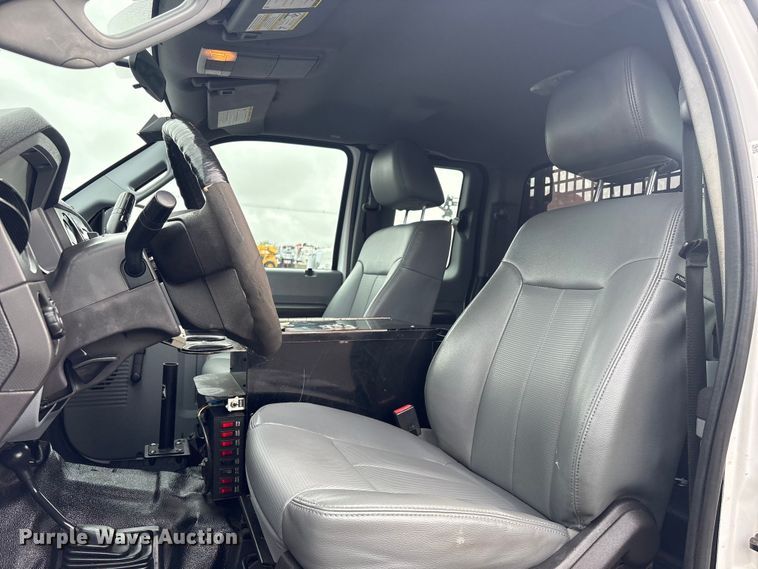 image for item EG9114 2015 Ford F350 Super Duty Ext. Cab utility bed pickup truck