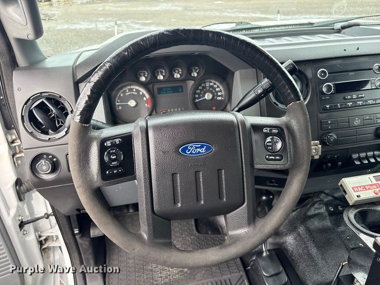 image for item EG9114 2015 Ford F350 Super Duty Ext. Cab utility bed pickup truck