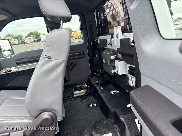 image for item EG9114 2015 Ford F350 Super Duty Ext. Cab utility bed pickup truck