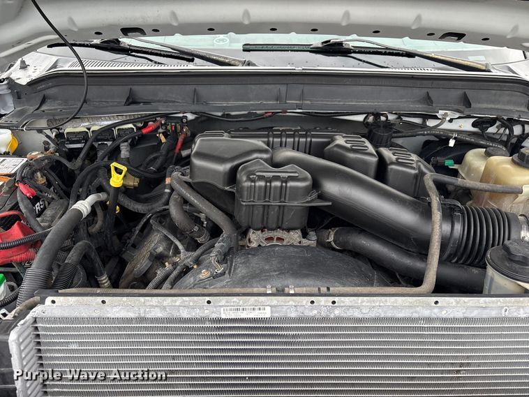 image for item EG9114 2015 Ford F350 Super Duty Ext. Cab utility bed pickup truck