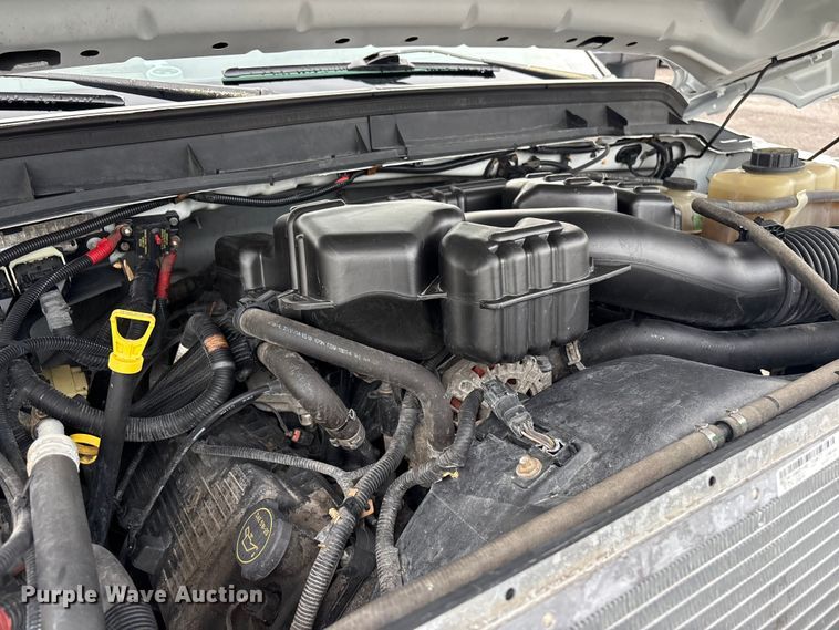 image for item EG9114 2015 Ford F350 Super Duty Ext. Cab utility bed pickup truck