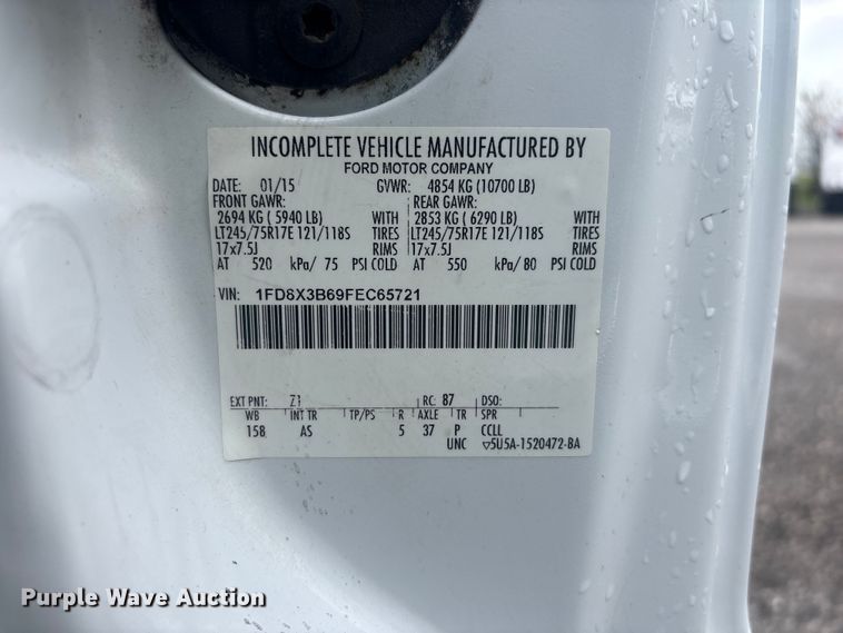 image for item EG9114 2015 Ford F350 Super Duty Ext. Cab utility bed pickup truck