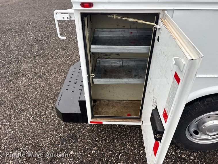 image for item EG9116 2019 Ford F250 Super Duty Ext. Cab utility bed pickup truck