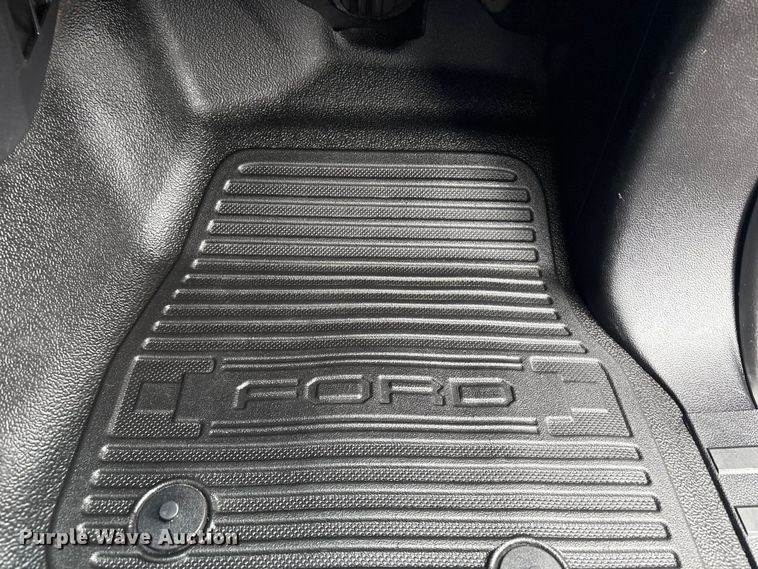 image for item EG9116 2019 Ford F250 Super Duty Ext. Cab utility bed pickup truck
