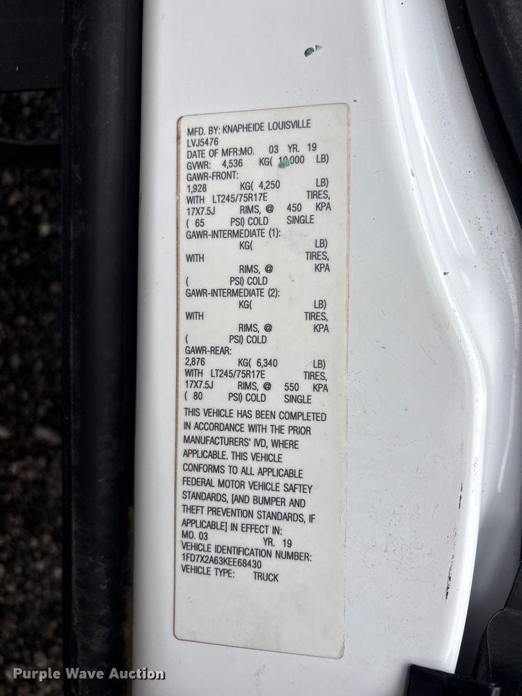 image for item EG9116 2019 Ford F250 Super Duty Ext. Cab utility bed pickup truck