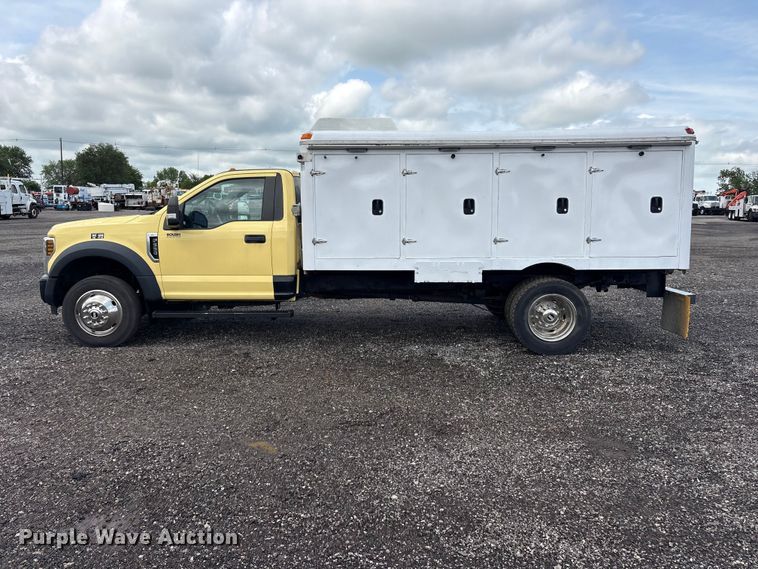 image for item EG9119 2019 Ford F550 Super Duty refrigerated delivery truck