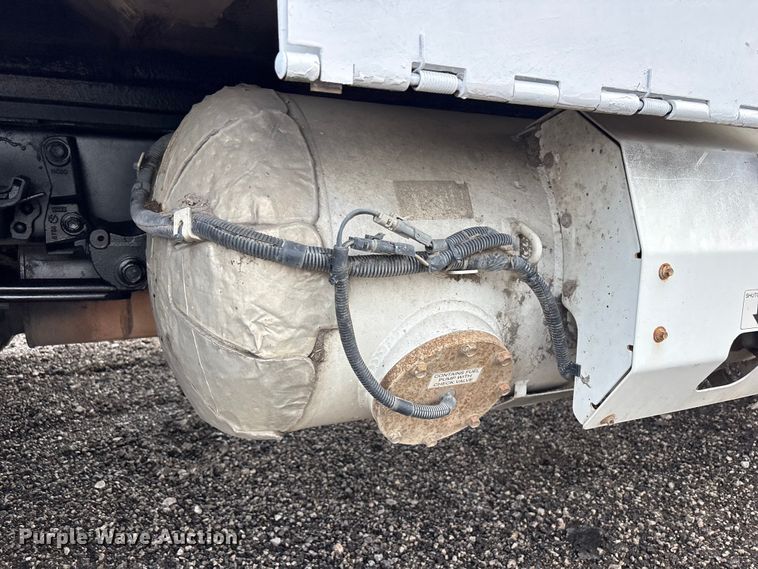 image for item EG9119 2019 Ford F550 Super Duty refrigerated delivery truck