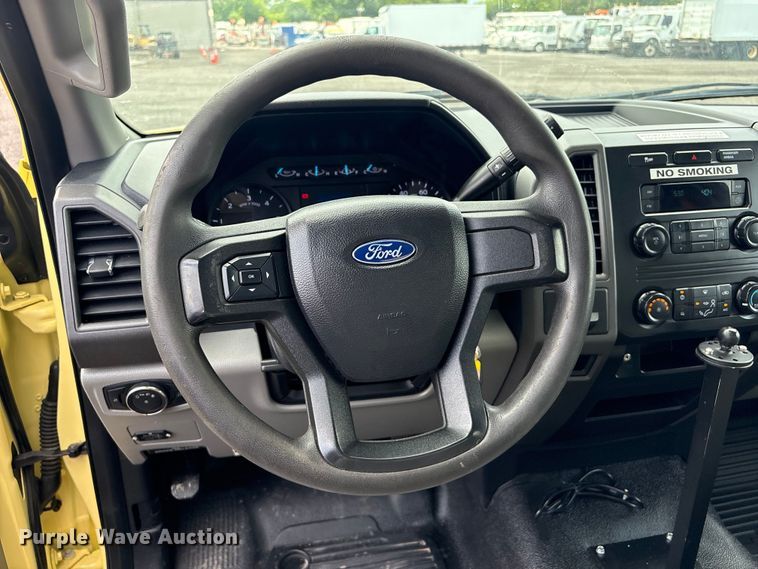 image for item EG9119 2019 Ford F550 Super Duty refrigerated delivery truck