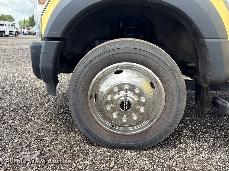image for item EG9119 2019 Ford F550 Super Duty refrigerated delivery truck