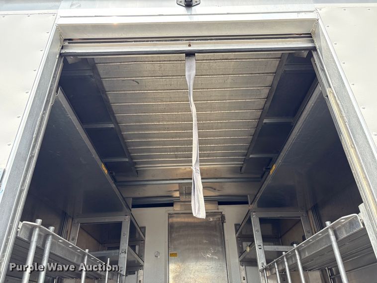 image for item EG9145 2016 Chevrolet Express 4500 box truck