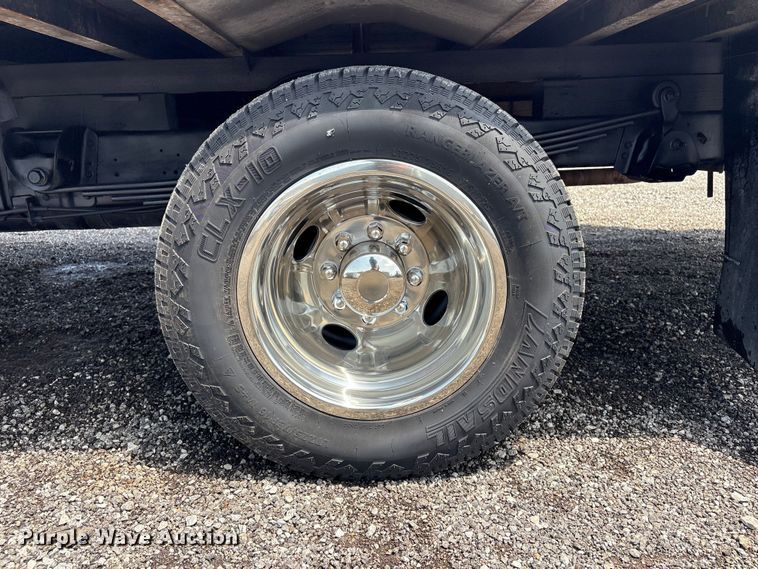 image for item EG9145 2016 Chevrolet Express 4500 box truck