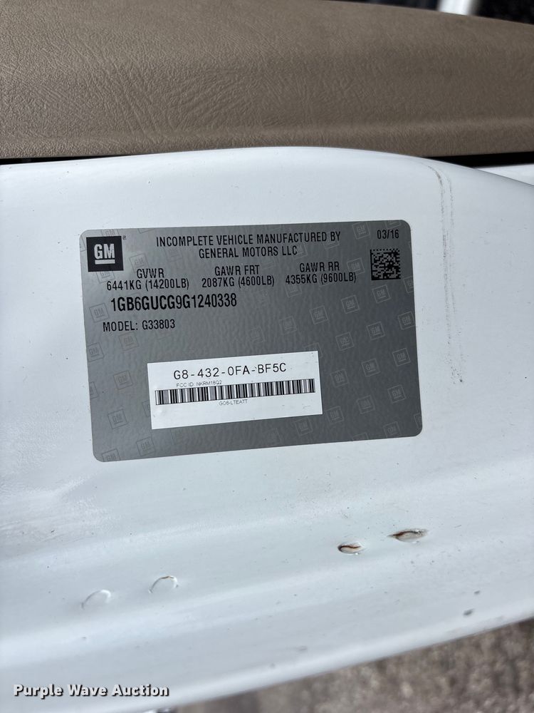 image for item EG9145 2016 Chevrolet Express 4500 box truck