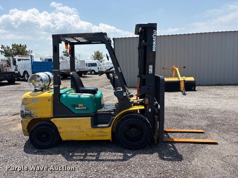 image for item EG9146 Komatsu FG30HT-14 forklift