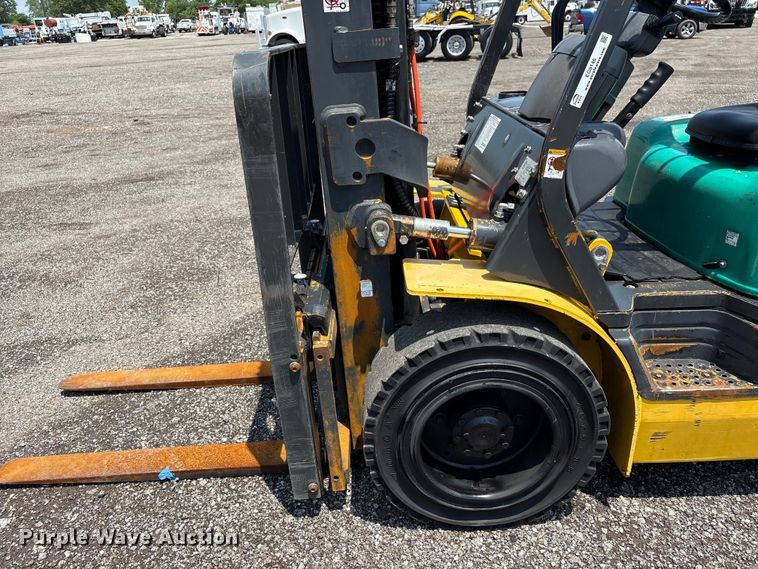 image for item EG9146 Komatsu FG30HT-14 forklift