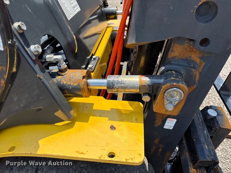 image for item EG9146 Komatsu FG30HT-14 forklift