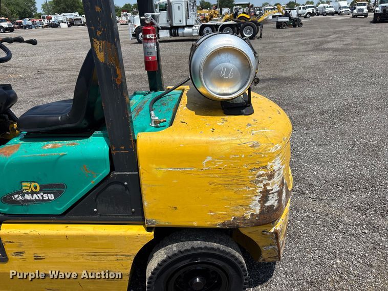 image for item EG9146 Komatsu FG30HT-14 forklift