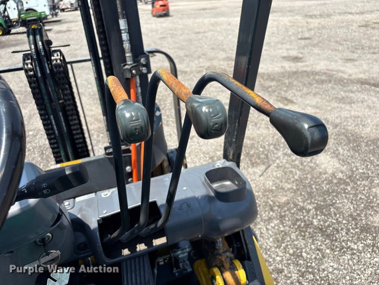 image for item EG9146 Komatsu FG30HT-14 forklift